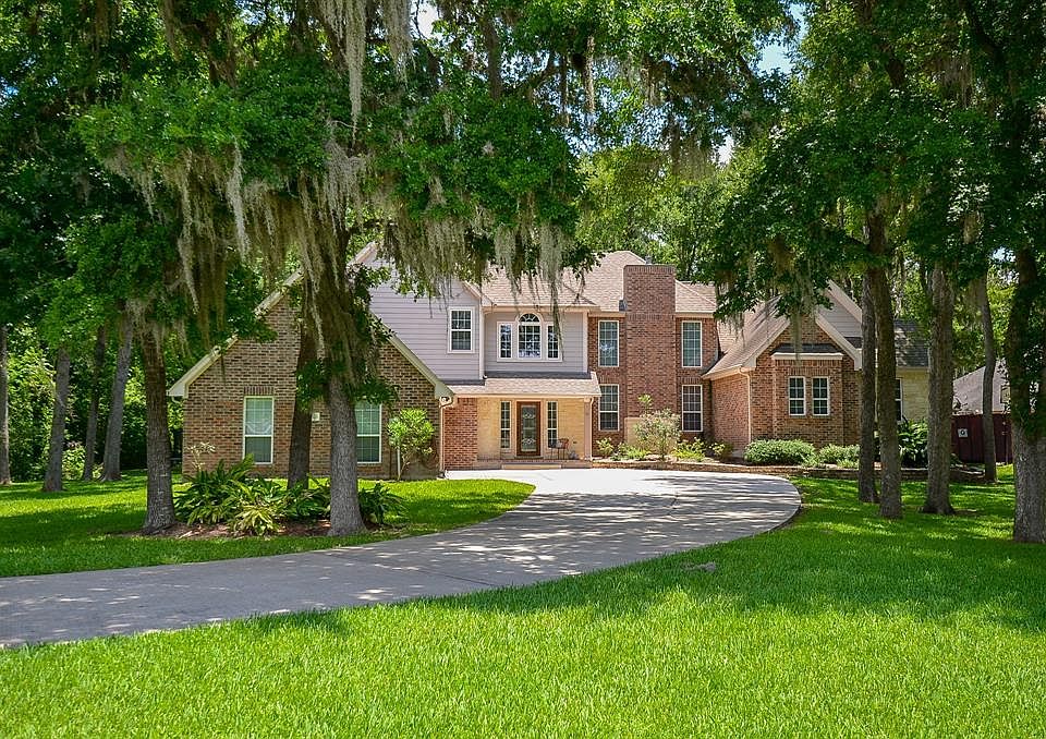 1st image of 32526 Waterworth Ct