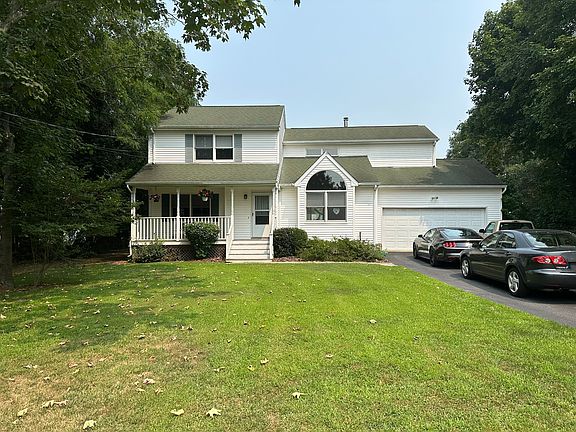 2nd image of 1500 Hortons Ln