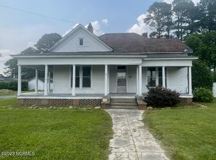 206 W Blalock Rd, Lucama, NC 27851