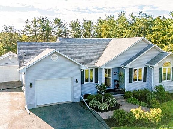 2nd image of 928 Coverdale Rd