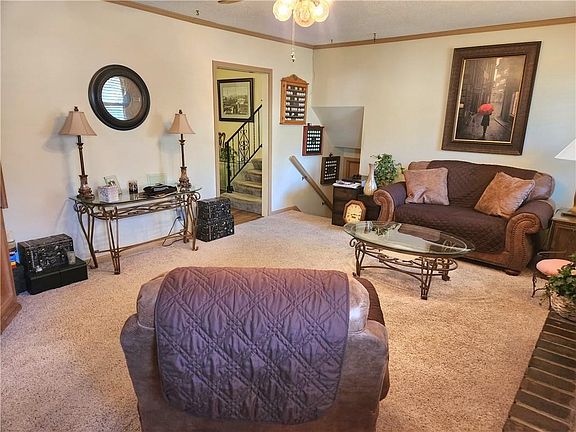 4th image of 2708 NE 67th Pl