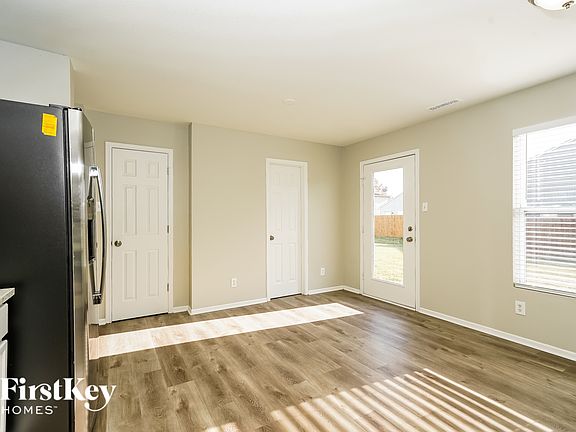 4th image of 2820 Wolfgang Way