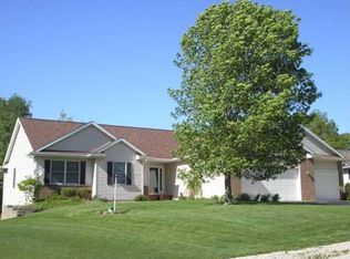 720 Kervin Ct, Robins, IA 52328