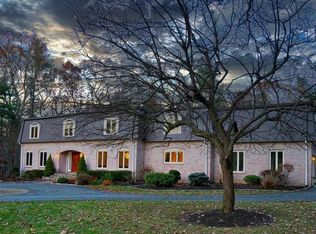 30 Grand Hill Dr, Dover, MA 02030