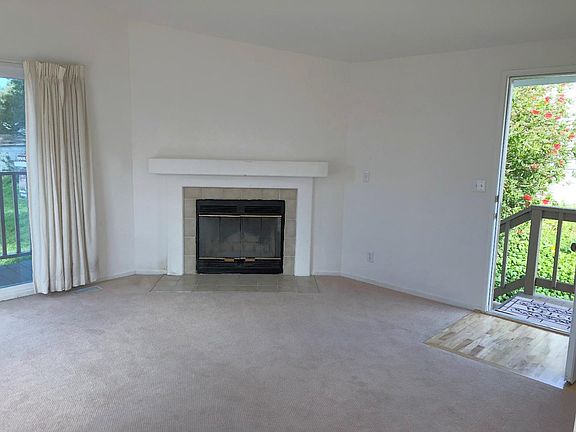 4th image of 2 Sand Dunes Ct