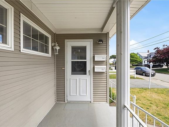 3rd image of 116 Warwick Rd