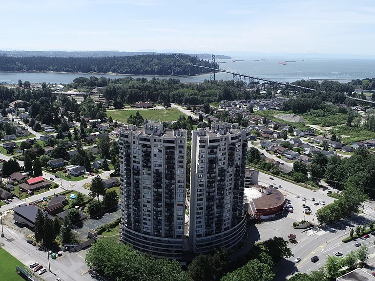 1959 Marine Dr — Photo 11