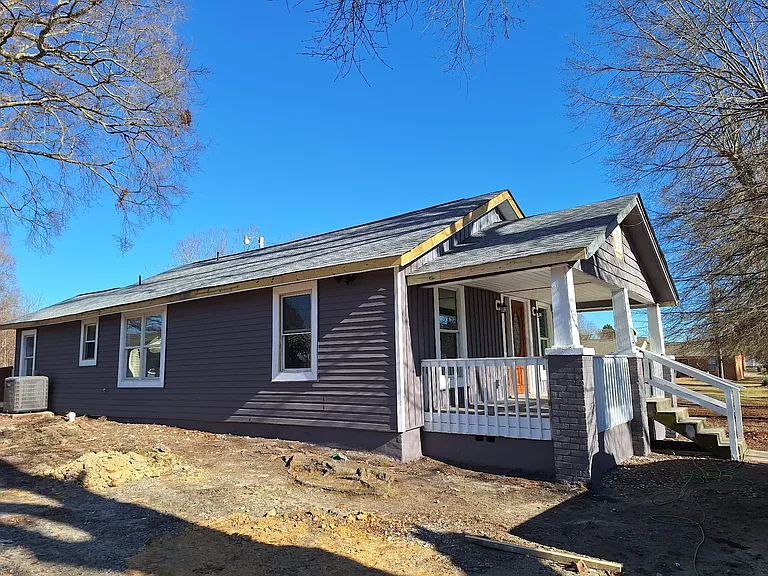 615 S Mountain St — Photo 7