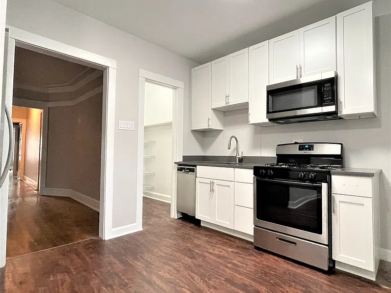 1452 W Winnemac Ave #3 — Photo 25