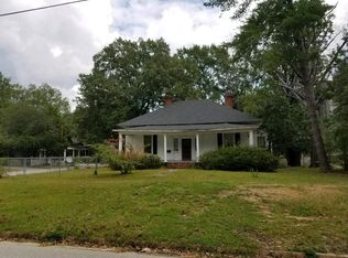 1216 Fair St, Camden, SC 29020