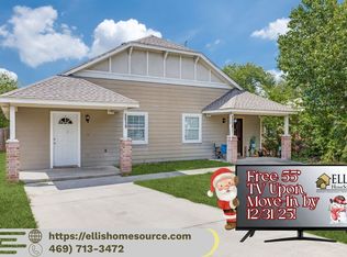 3518 8th Ave #3518, Fort Worth, TX 76110