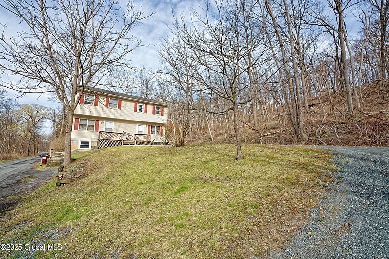 3rd image of 41 Brickyard Road