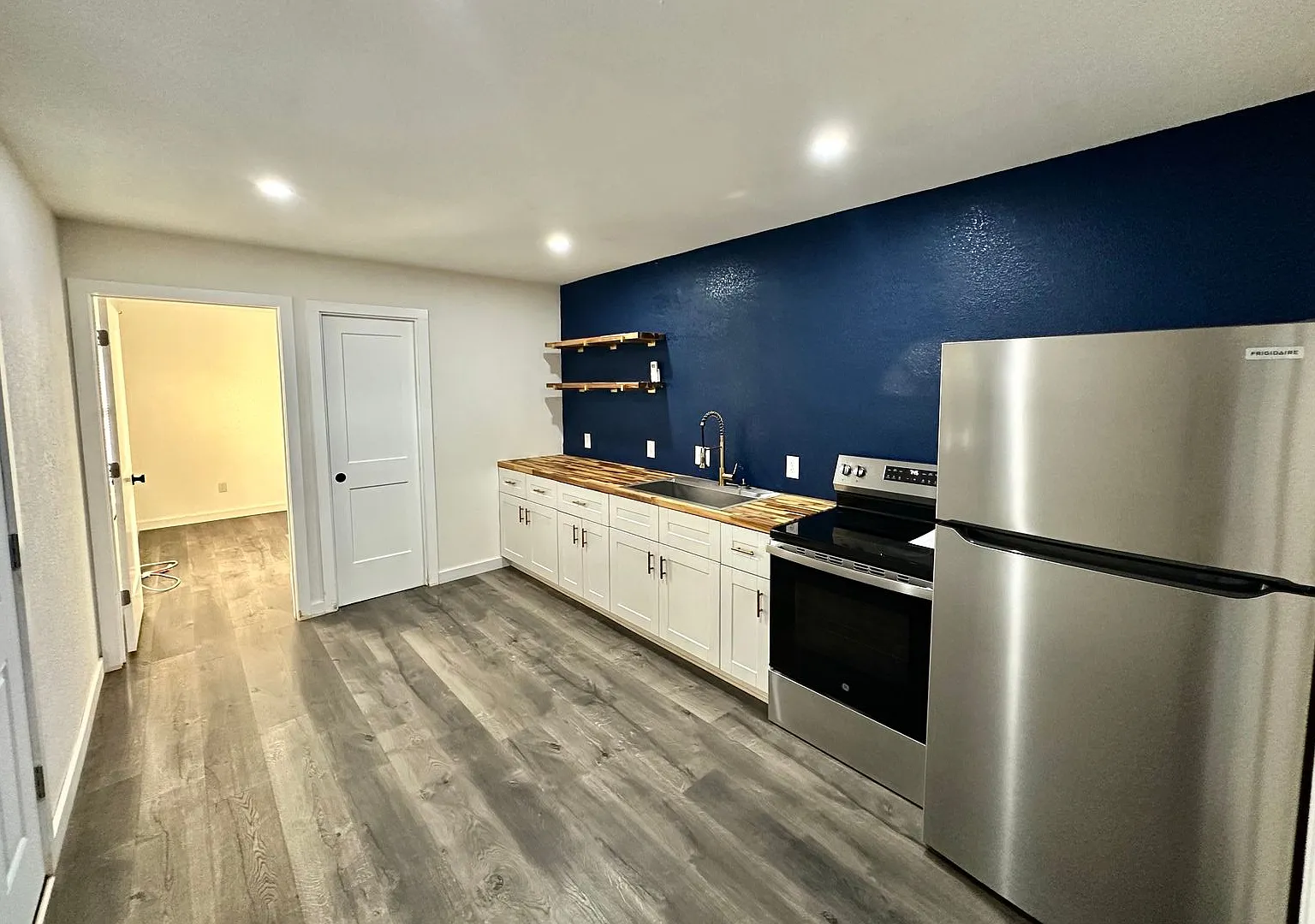 TC 3410 40th Street — Photo 3