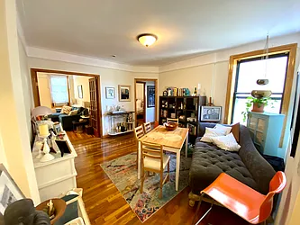 Rented by LRGNY Group, Inc.