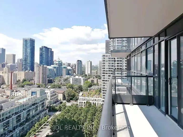 159 Wellesley St E #1808 — Photo 10