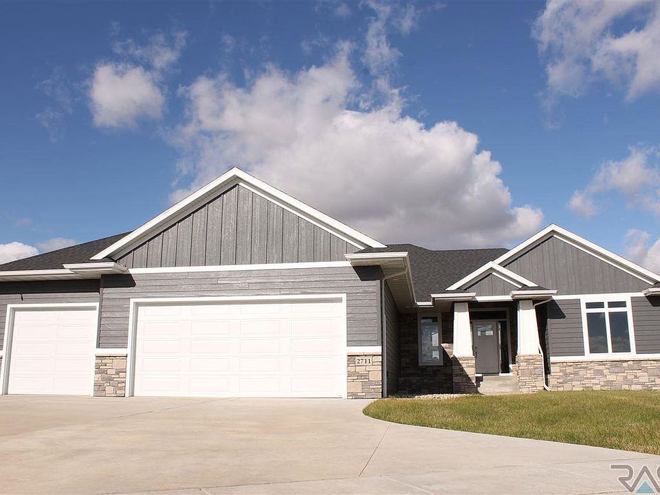 1st image of 2711 W Little Oak Cir