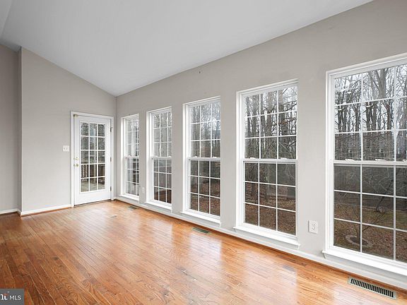 5th image of 3714 Carlyle Ct