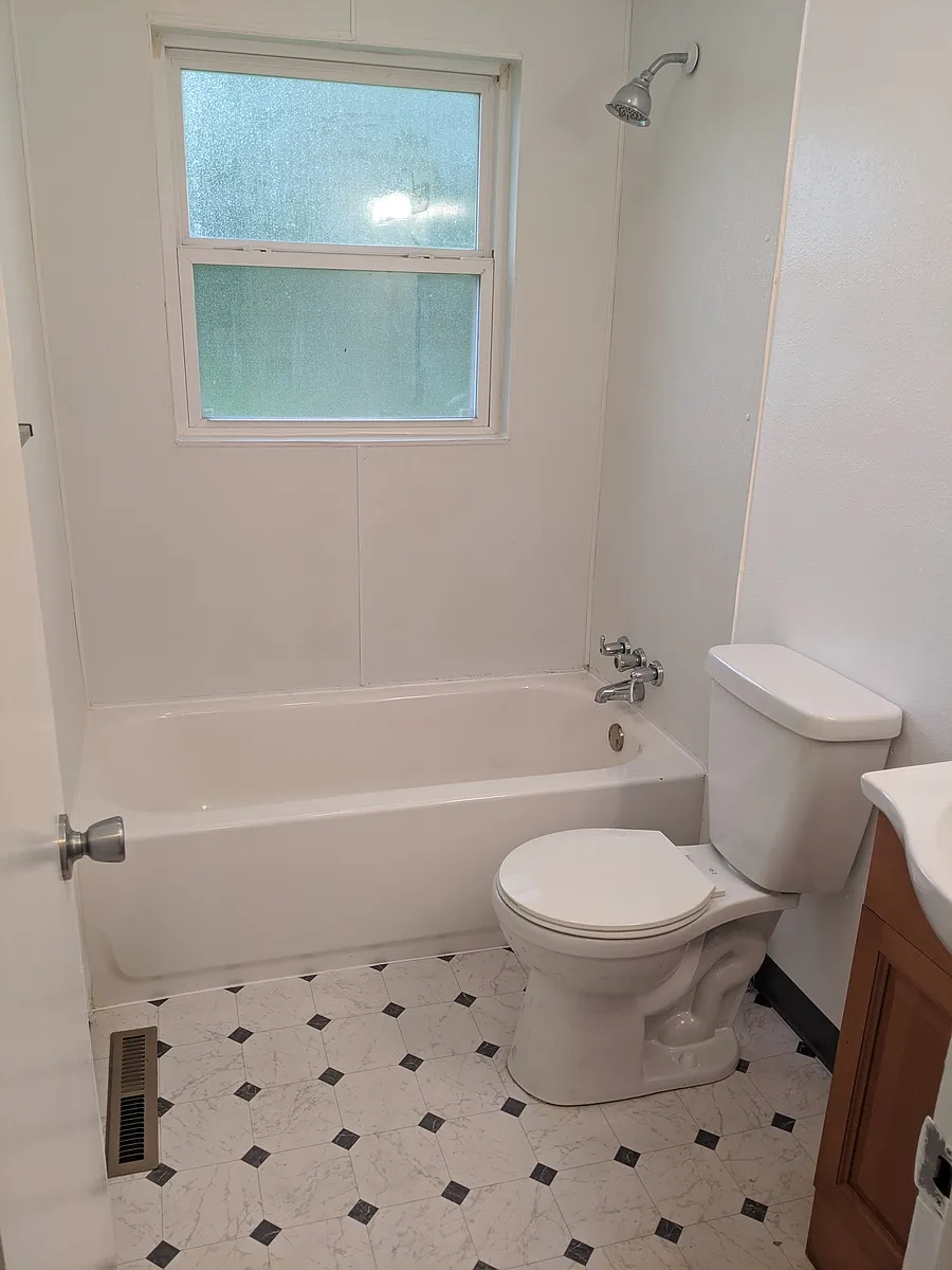 Building Photo - 4847 S Farm Road 229