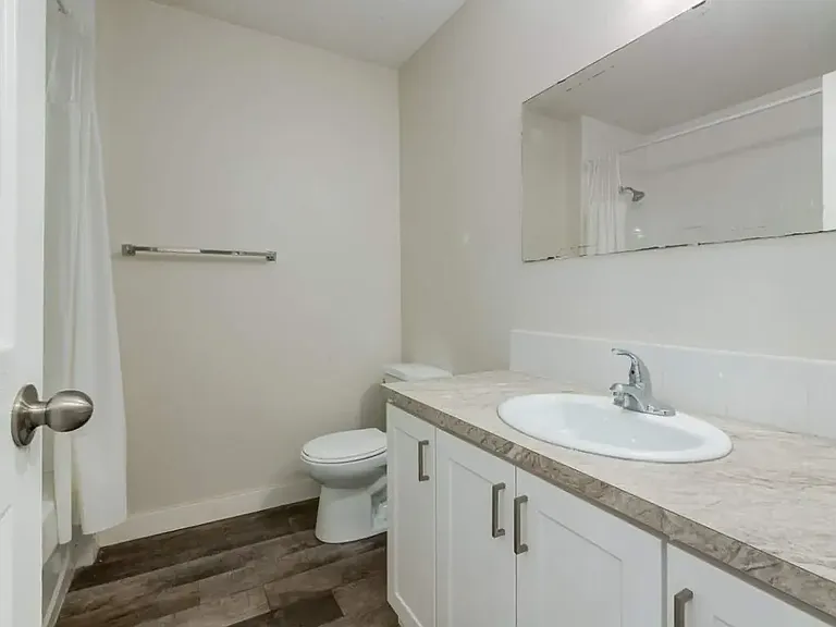 8 Greenbrook Cres E #B — Photo 7