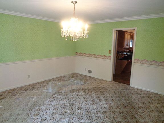 4th image of 2612 Rural St