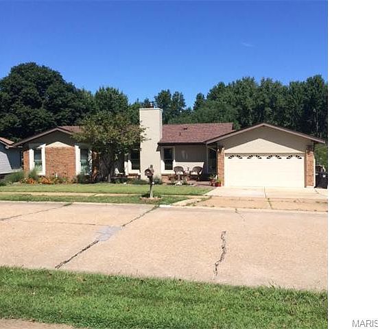 1st image of 2655 Sanders Dr