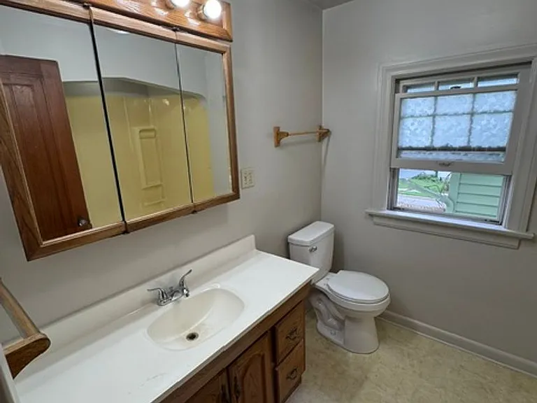 3008 Hoagland Ave — Photo 8
