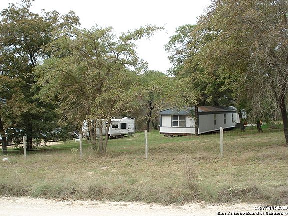 3rd image of 238 E FLORES OAKS DR.