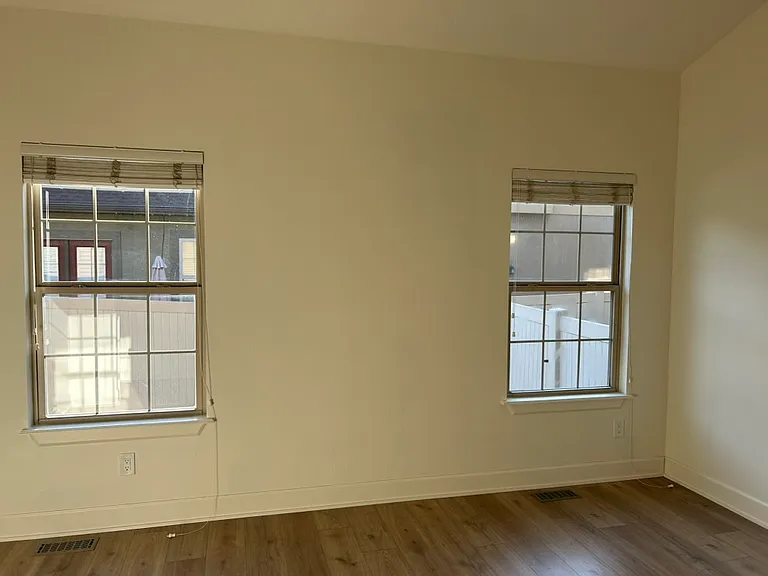 607 E Wyngate Pointe Ln — Photo 12