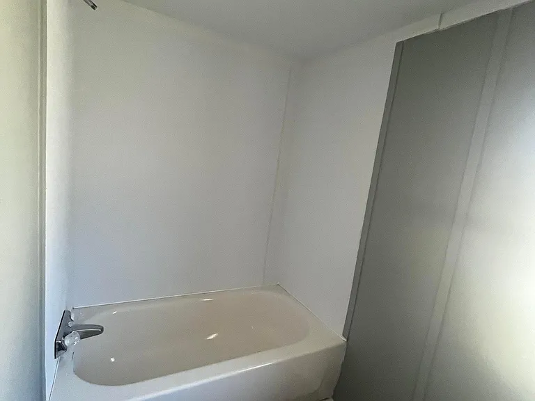 805 Soperton Ave #12 — Photo 7