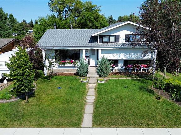 3rd image of 4003 SE 53rd Ave