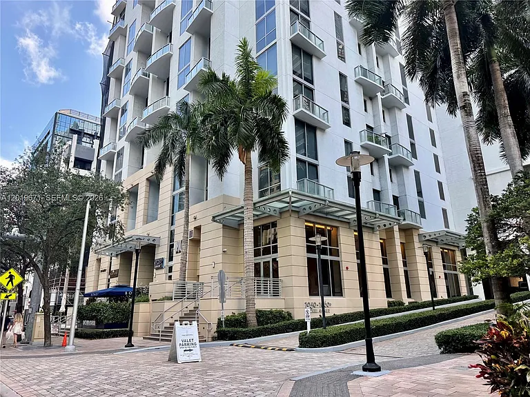 1060 Brickell Ave #2409 — Photo 2