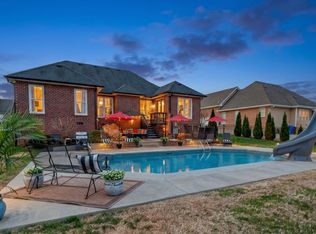 119 Thoroughbred Way, White House, TN 37188