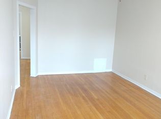 2835 W Cullom Ave #2, Chicago, IL 60618