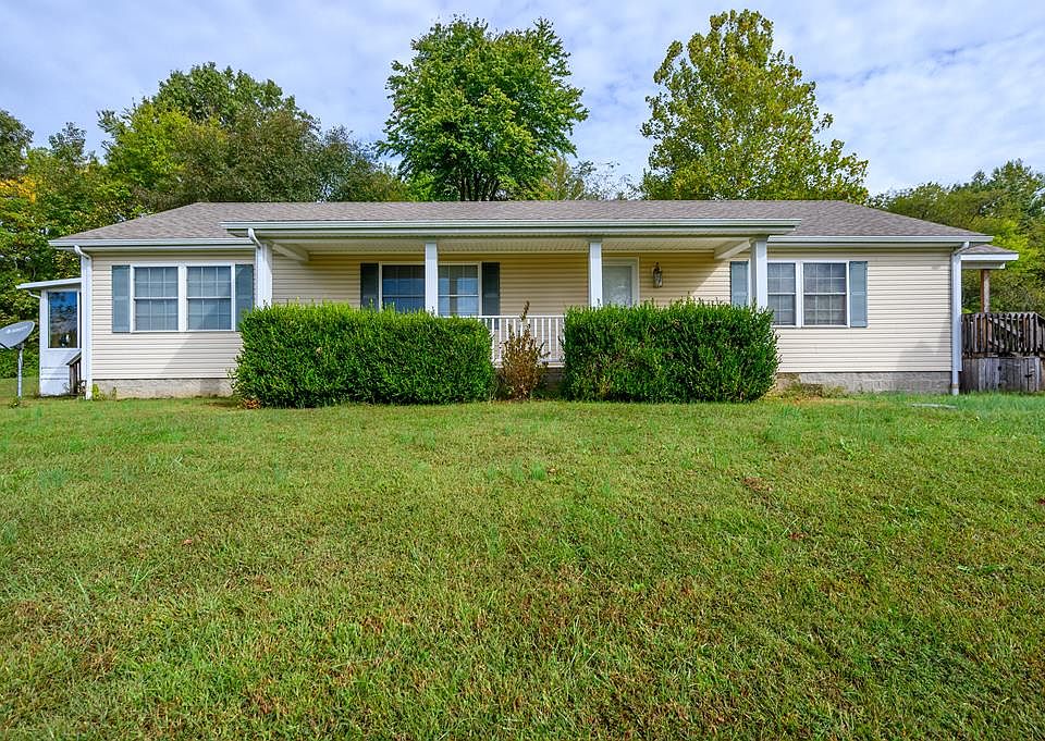 1st image of 312 Daniels Ln
