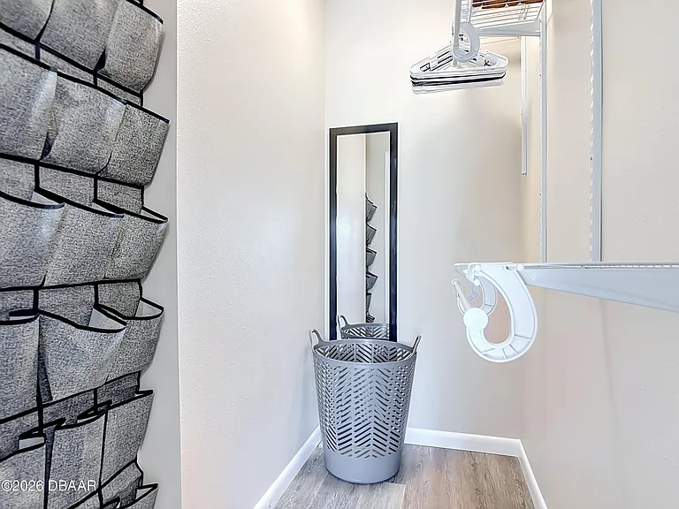 1621 N Oleander Ave — Photo 37