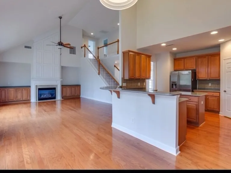 1511 Red Oak Dr — Photo 15