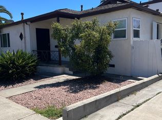 3105 Nimitz Blvd, San Diego, CA 92106