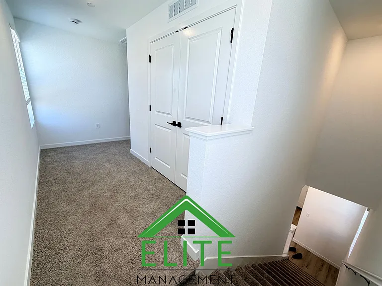 856 Pecan Tree Ln — Photo 17