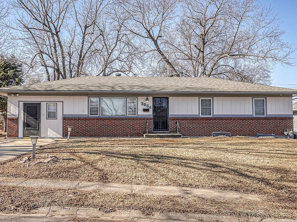 1st image of 2054 N 42nd St