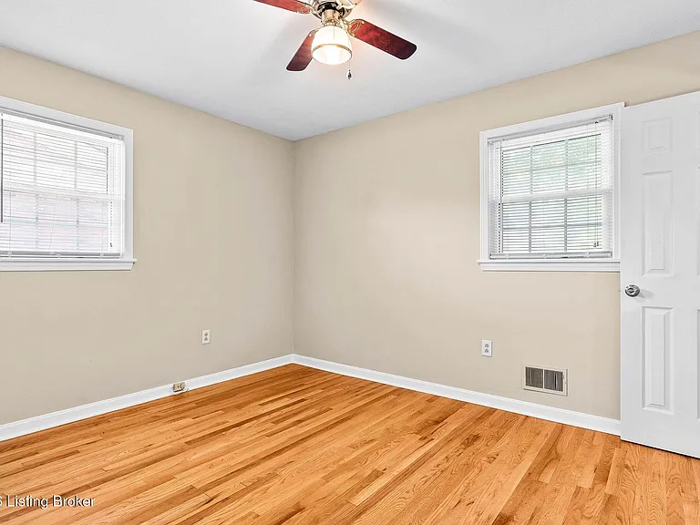 7506 Pimlico Dr — Photo 14