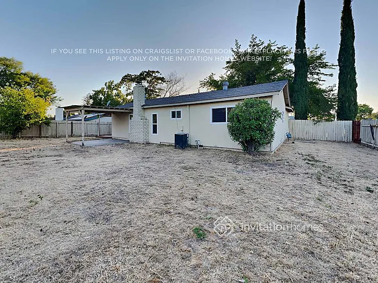 5884 Revelstok Dr — Photo 17