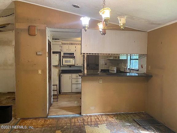 3rd image of 1151 W KING STREET EXT
