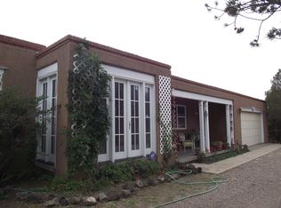 2300 Calle Halcon, Santa Fe, NM 87505