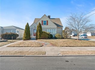 225 Williston Way, Pawtucket, RI 02861