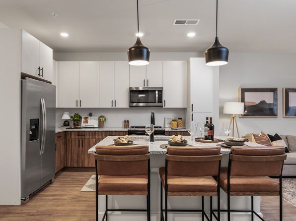 1010 Beacon Pkwy E #2-1215