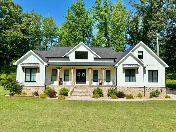 835 Edgewater Way, Jasper, TN 37347