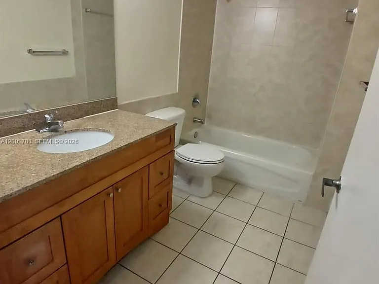 219 NW 12th Ave #914 — Photo 6
