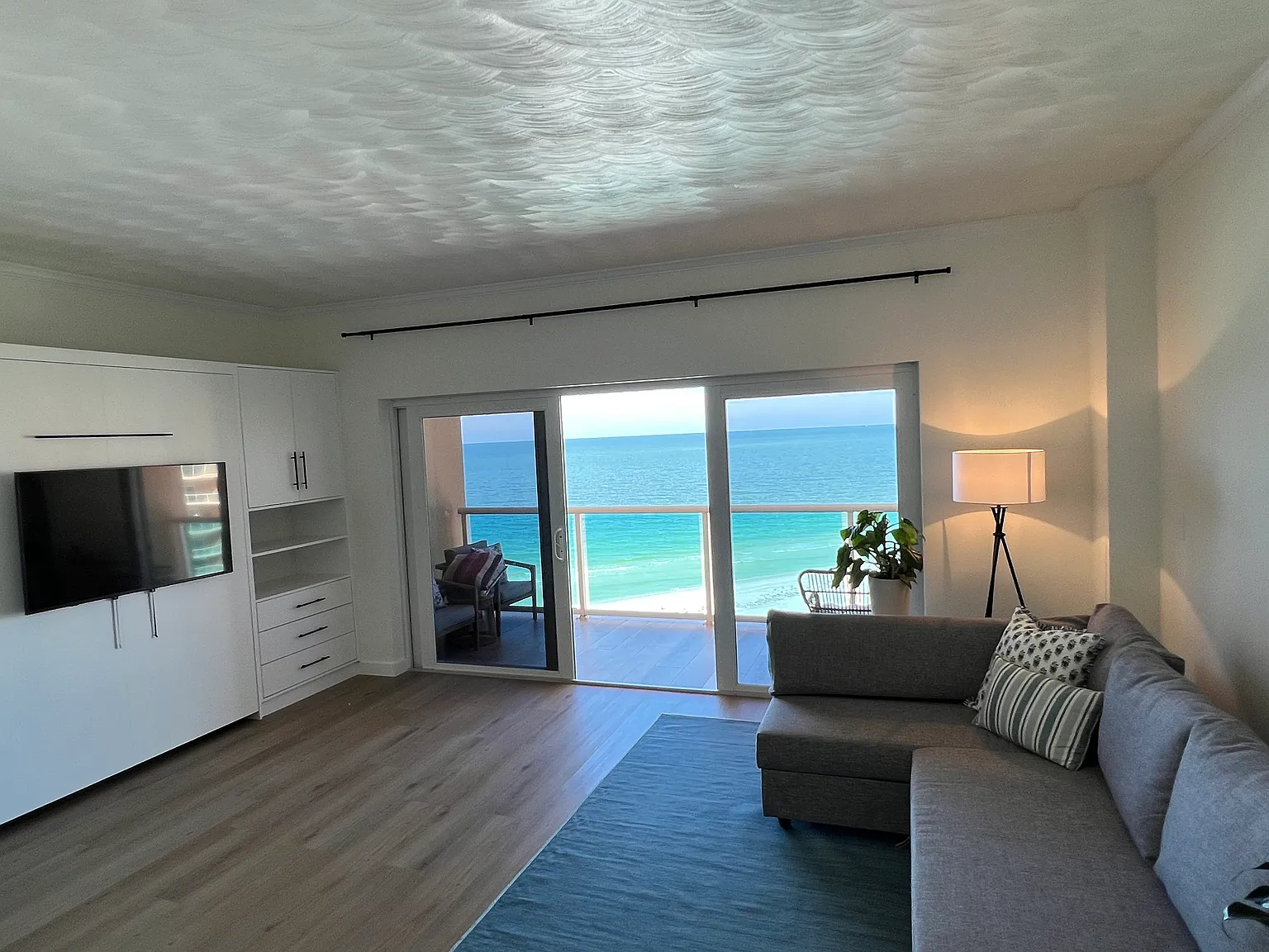 Studio, 463 sqft, $2,650 — Photo 3
