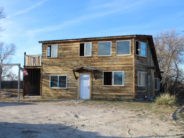211 Iron Ave, Lusk, WY 82225