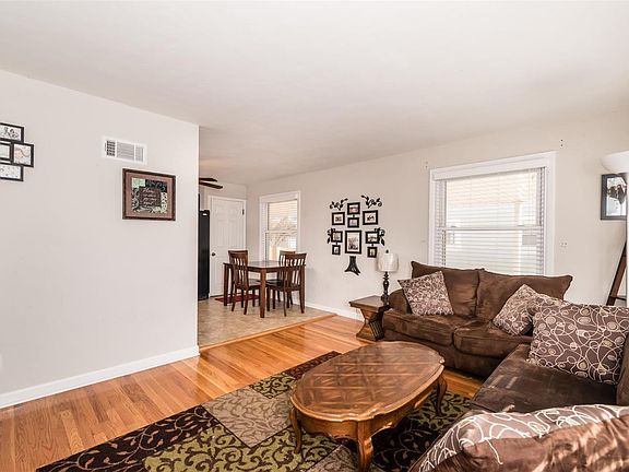 3rd image of 605 Mullanphy Rd